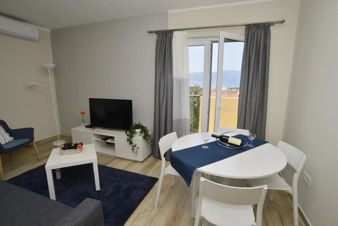 Apartman Bradasevic Tivat Buitenkant foto